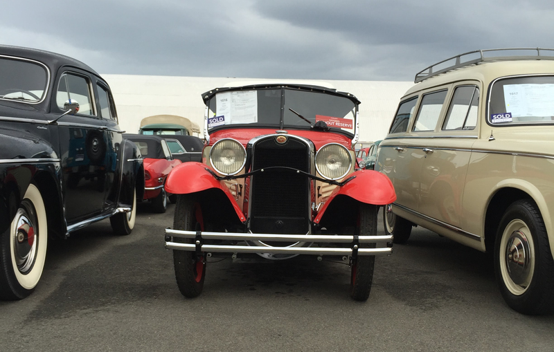 Illustration for article titled The Beautiful Gorgeousness Of A Classic Auto Auction On A Rainy Day